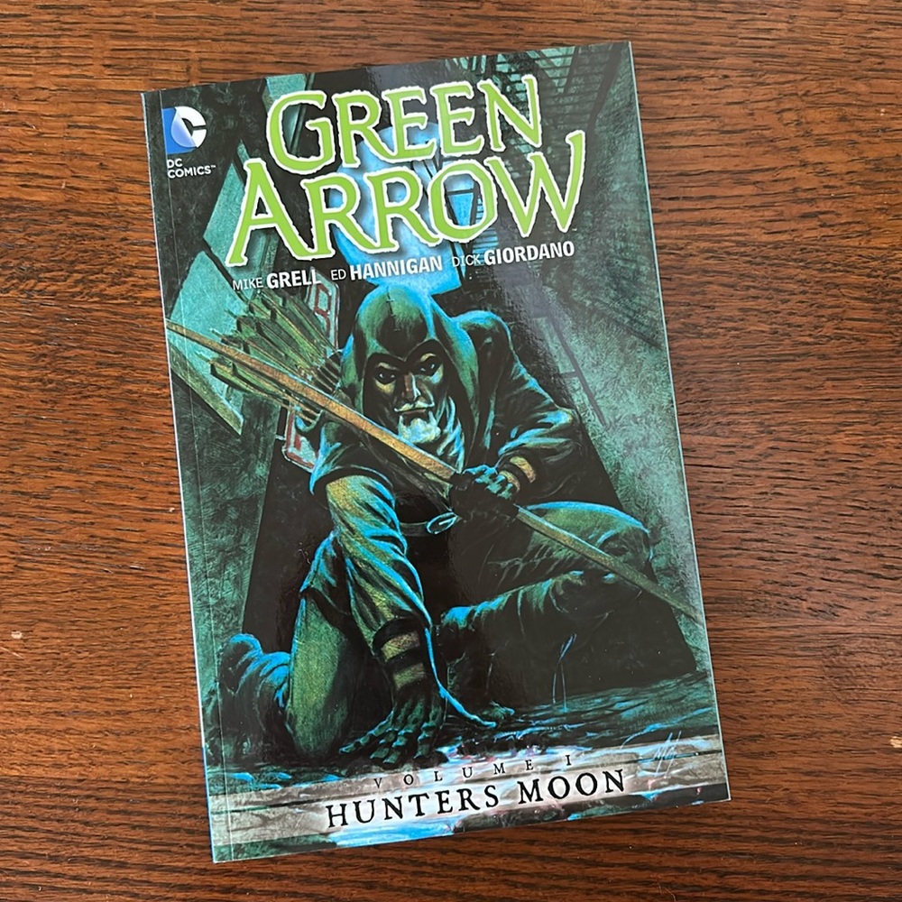 Green Arrow TPB Vol. 1 Hunters Moon DC Comics | Mike Grell, Ed Hannigan